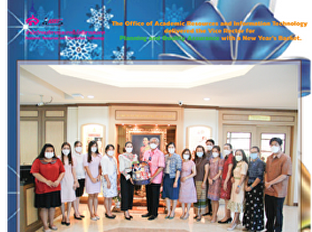 The Office of Academic Resources and
Information Technology delivered the
Vice Rector for Planning and Quality
Assurance with a New Year's Basket.